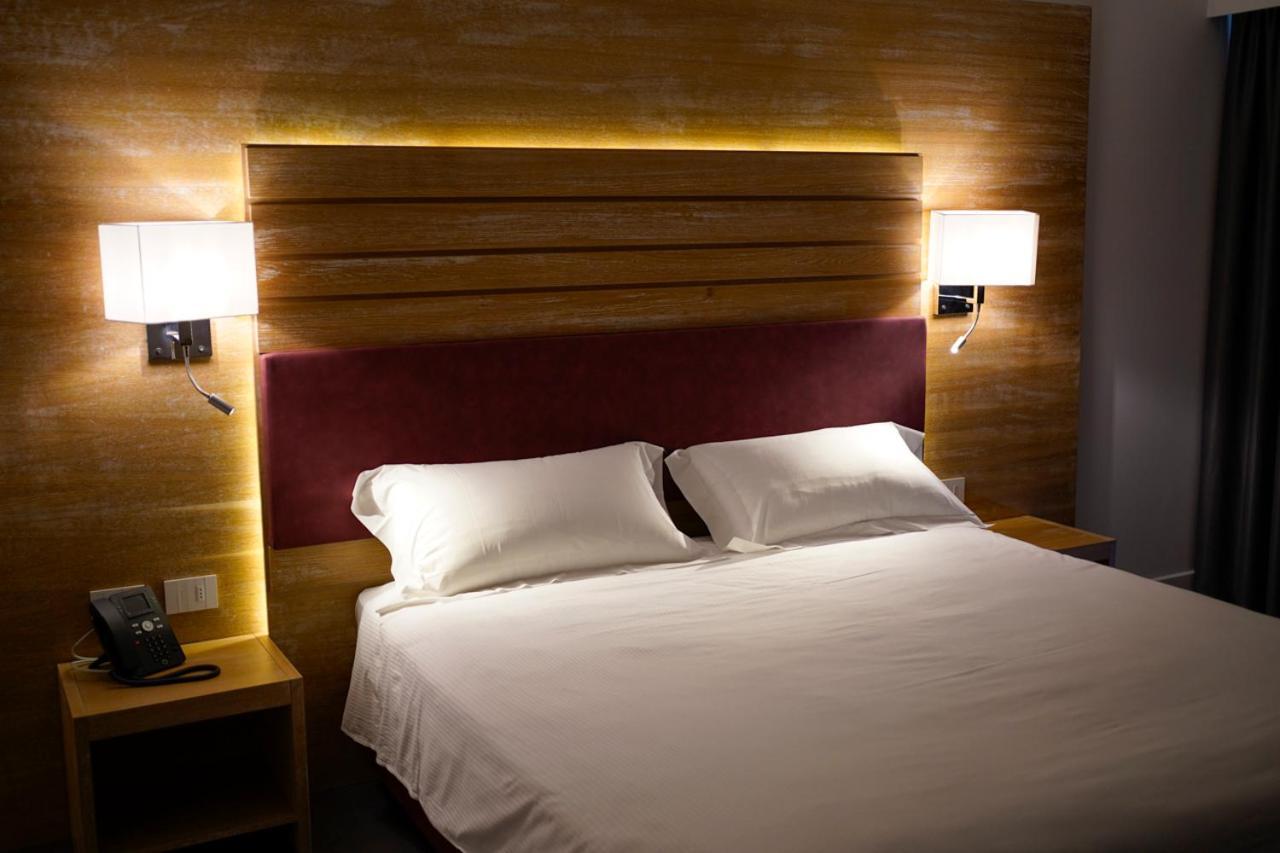 Pm Hotel Катандзаро Екстериор снимка
