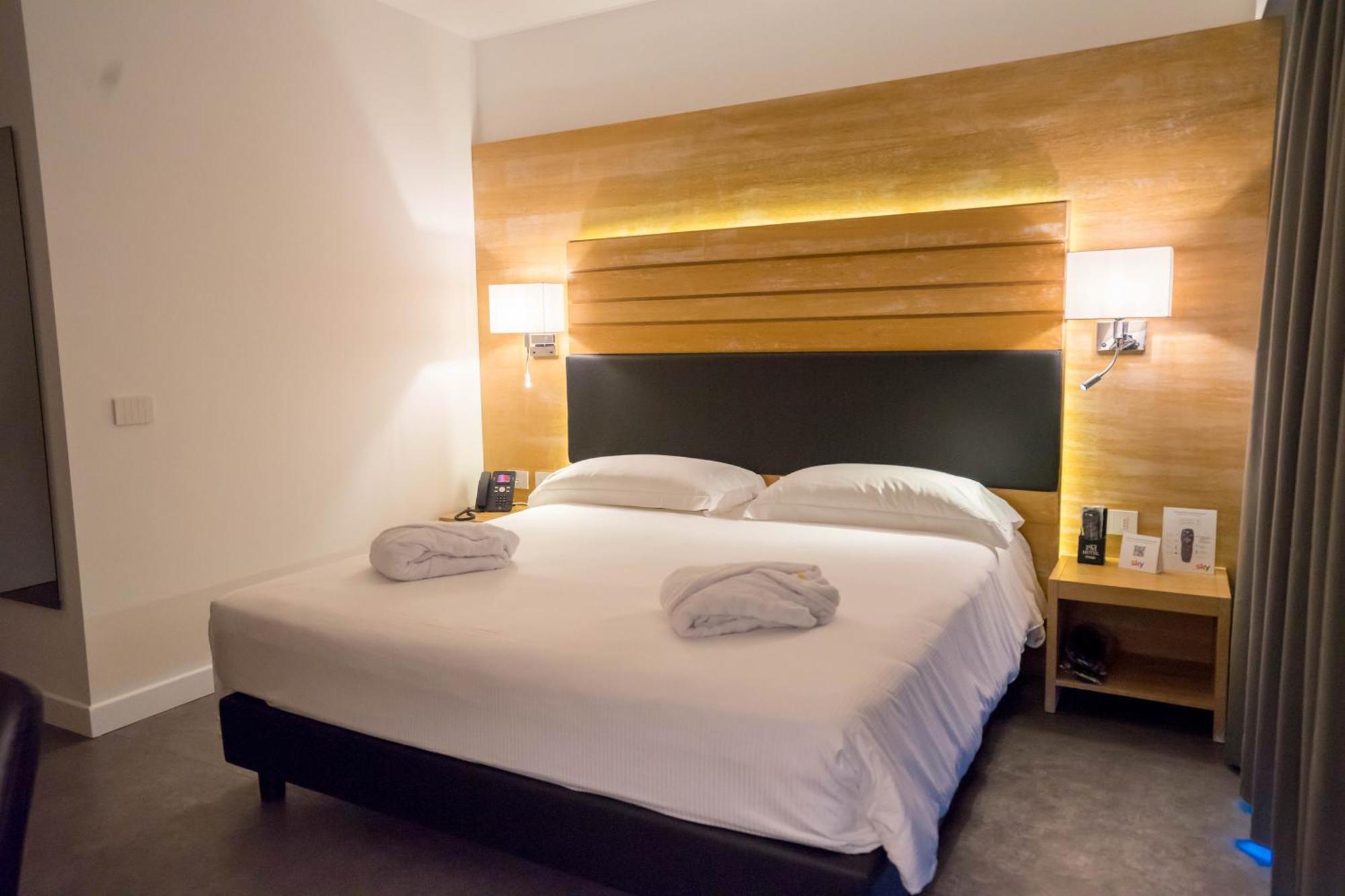 Pm Hotel Катандзаро Екстериор снимка