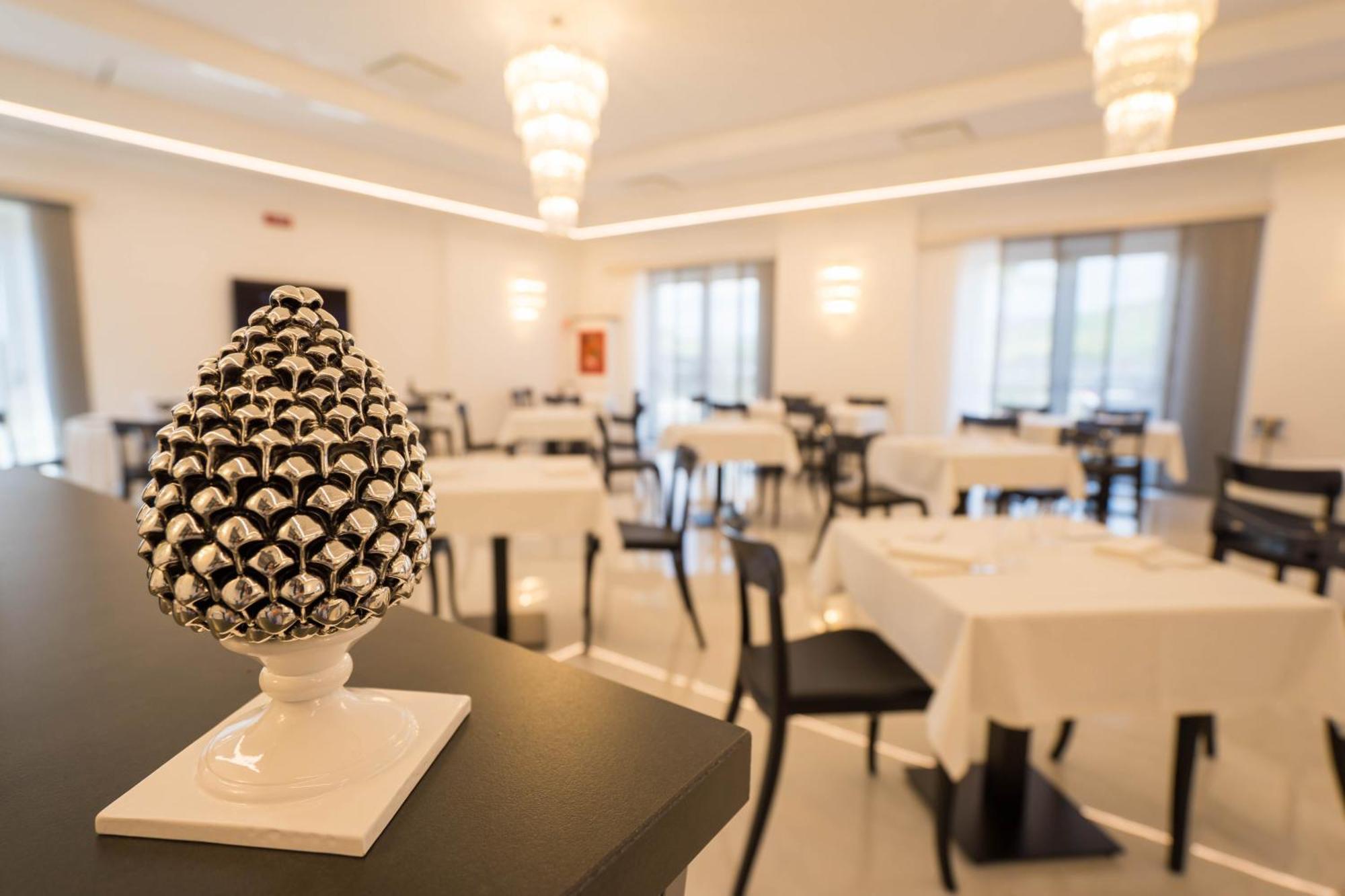 Pm Hotel Катандзаро Екстериор снимка