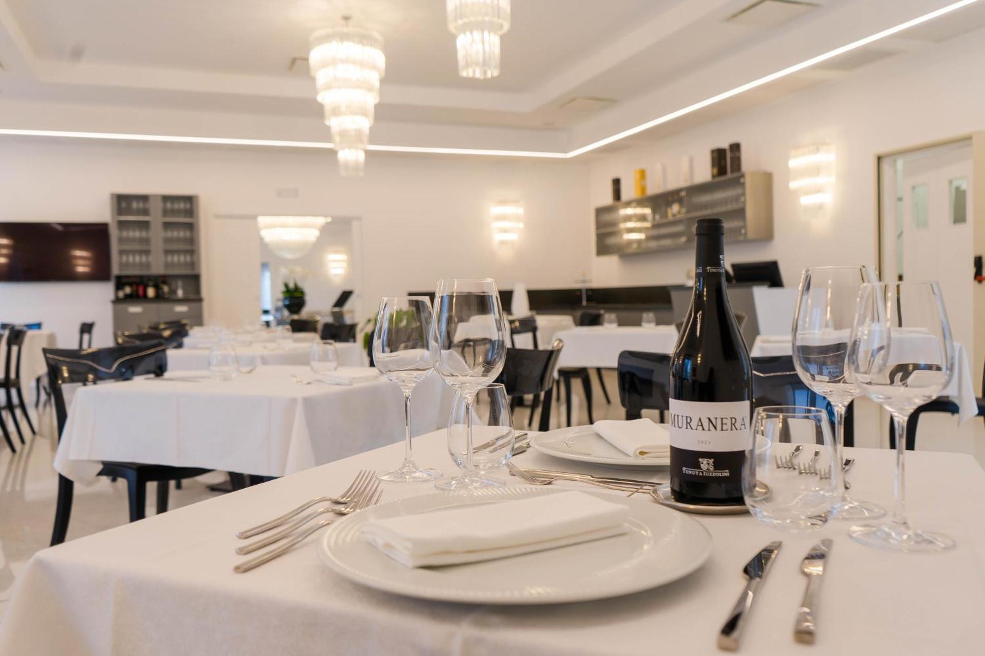 Pm Hotel Катандзаро Екстериор снимка