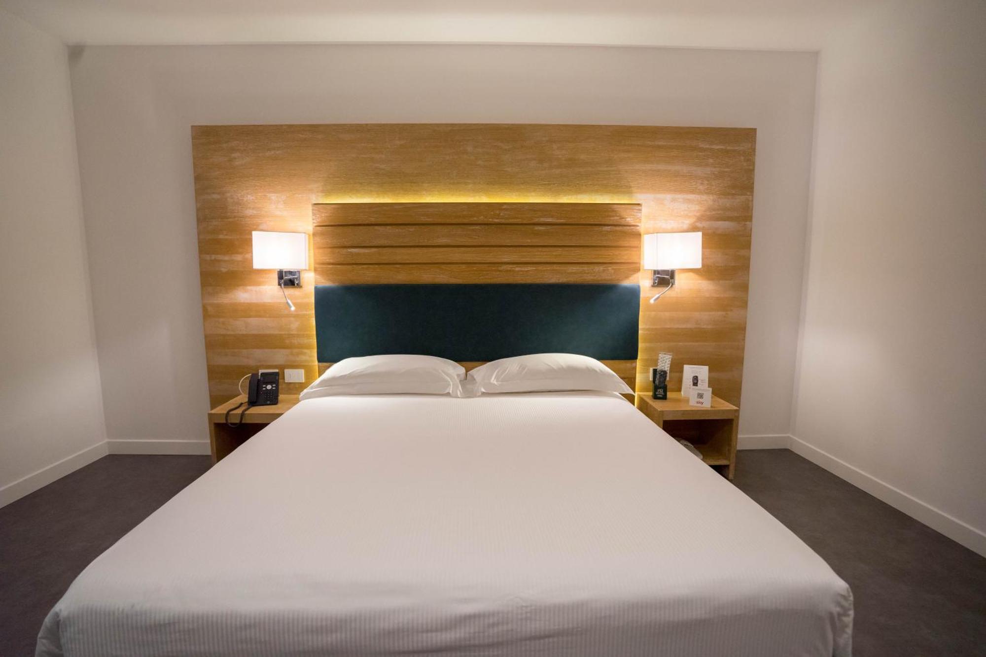 Pm Hotel Катандзаро Екстериор снимка